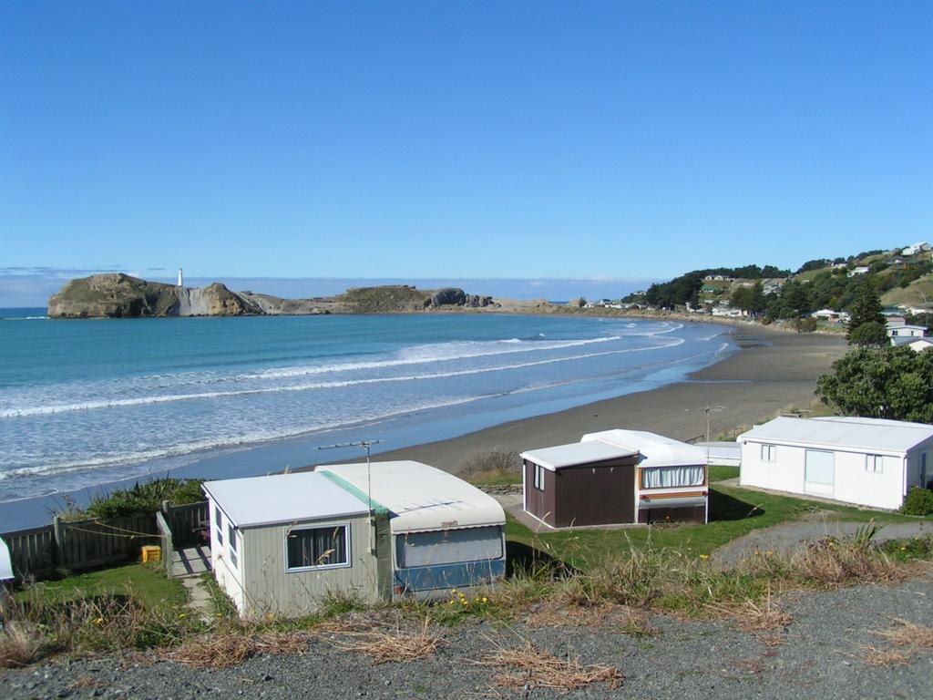 Castlepoint Holiday Park & Motels ภายนอก รูปภาพ